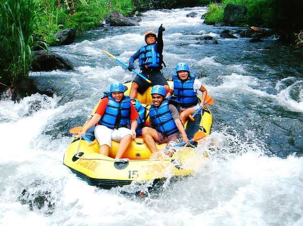 Telaga Waja Rafting bersama Sobek Rafting@baliraftingmurah.com