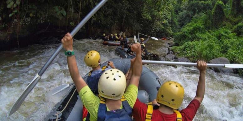 rafting-di-sungai-ayung@baliraftingmurah.com